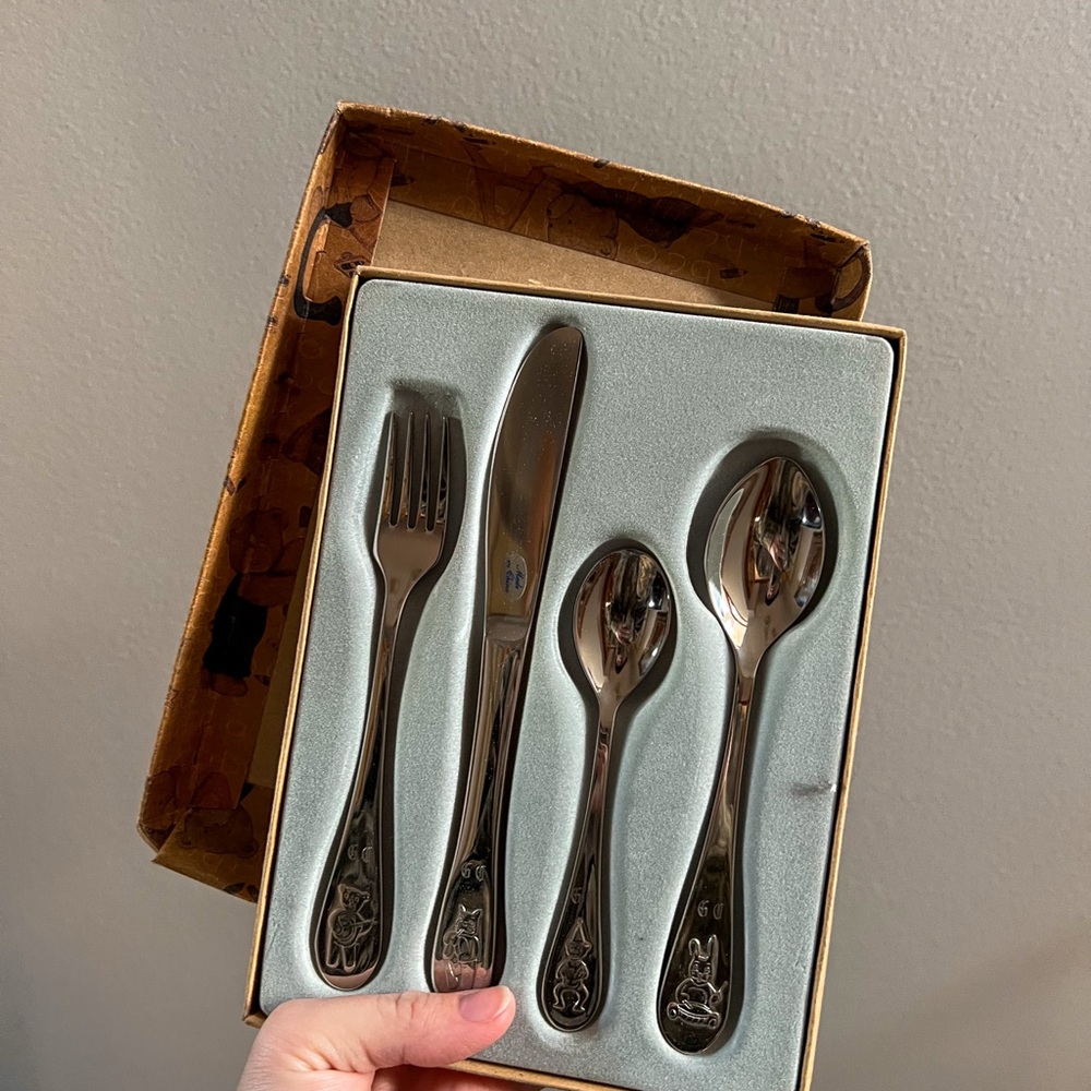 Elegant Silver Cutlery Set